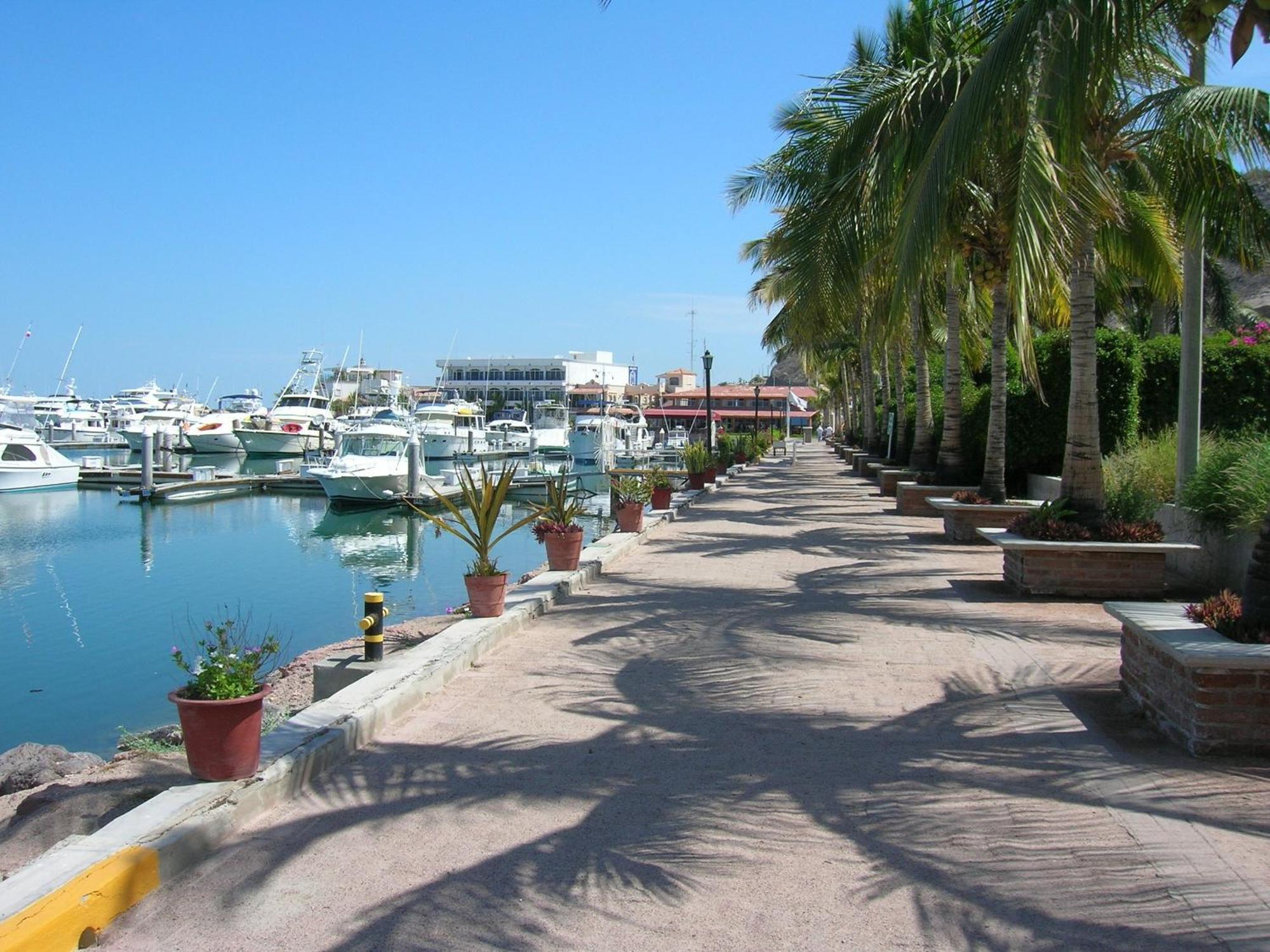 The Westmarine Waterfront Hotel La Paz Exterior photo