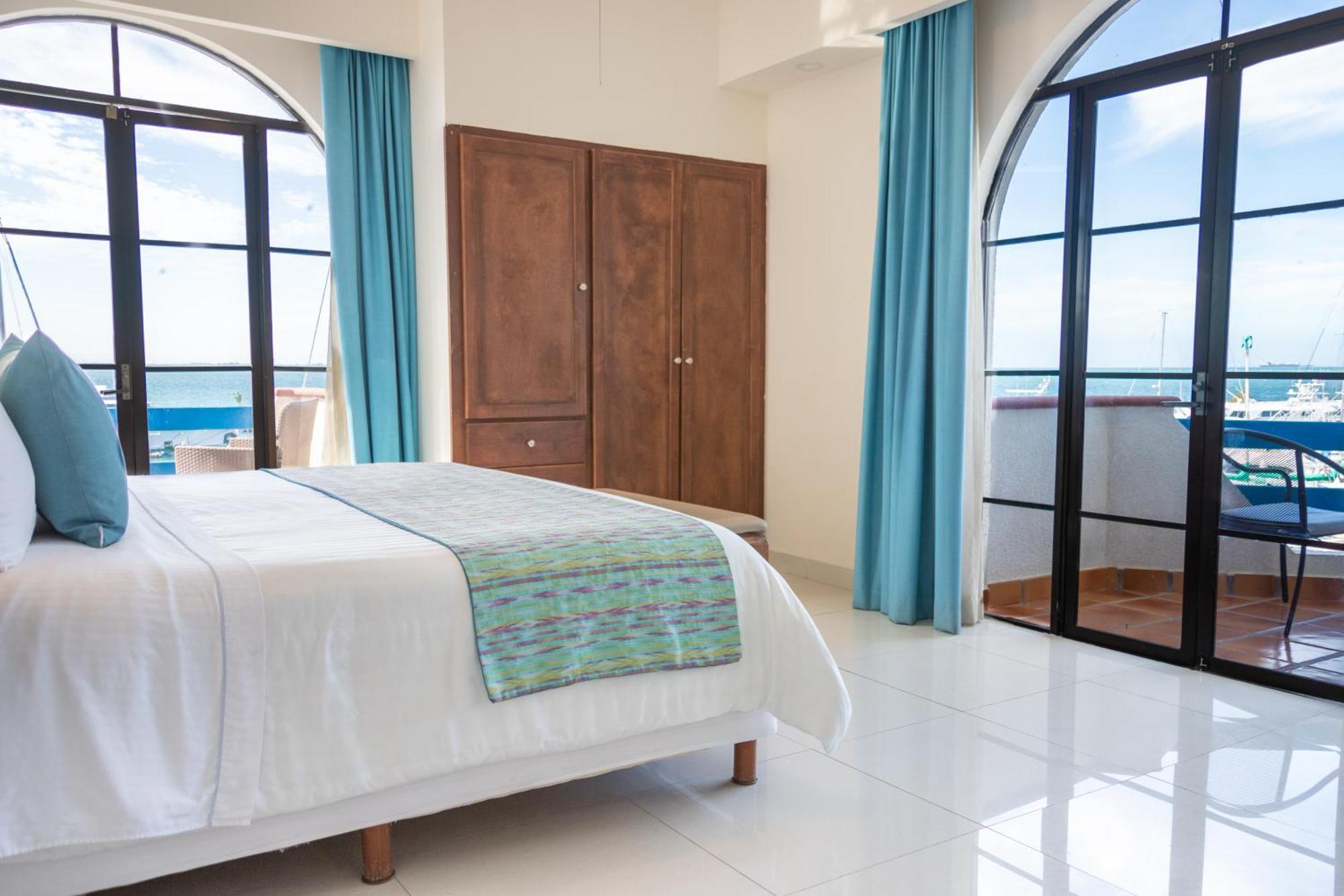 The Westmarine Waterfront Hotel La Paz Exterior photo